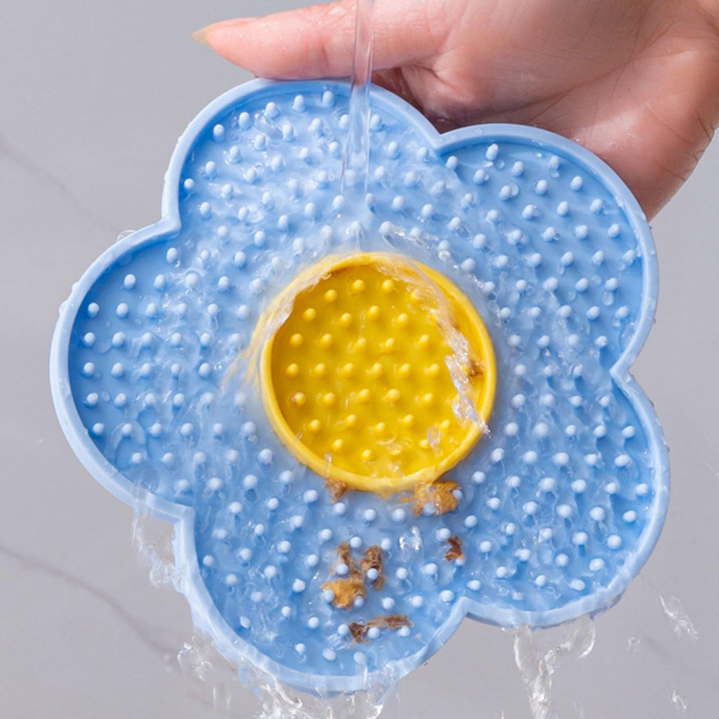 Flower-Shaped Lick Mat for Dogs and Cats – Blue