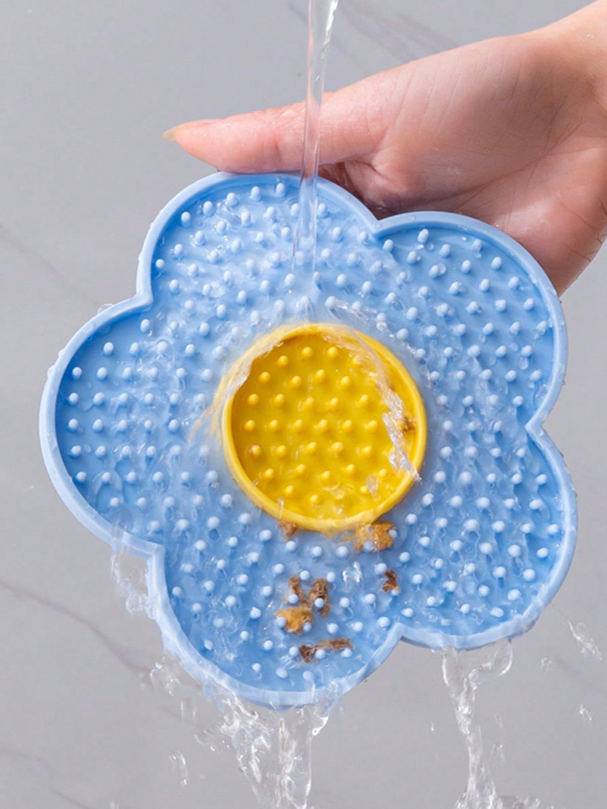 Flower-Shaped Lick Mat for Dogs and Cats – Blue