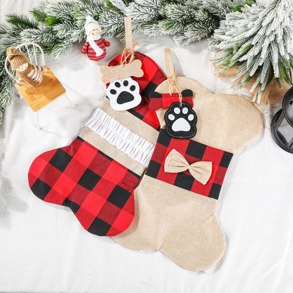 Christmas Plaid Pet Stockings – 2 Pack
